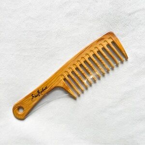 Shea Moisture Natural Wood Comb